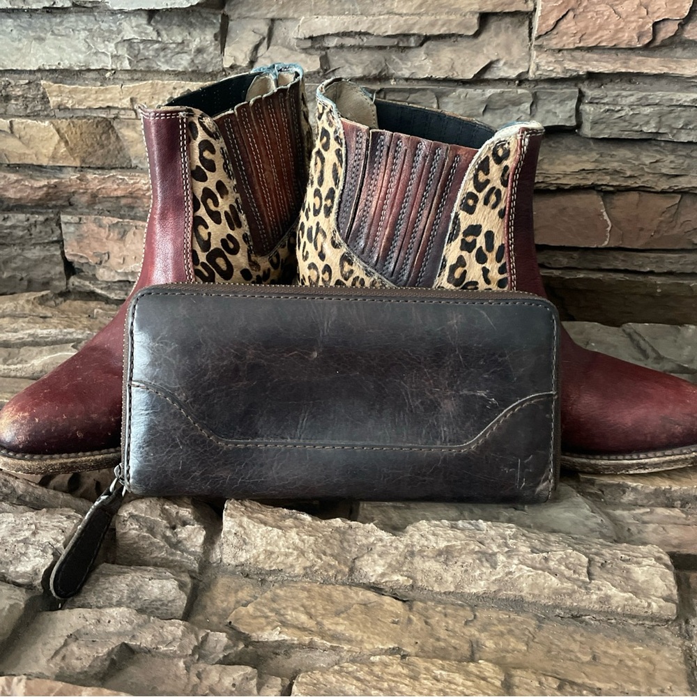 Frye Melissa Zip Around Wallet Distressed Leather -Dark Brown- $158